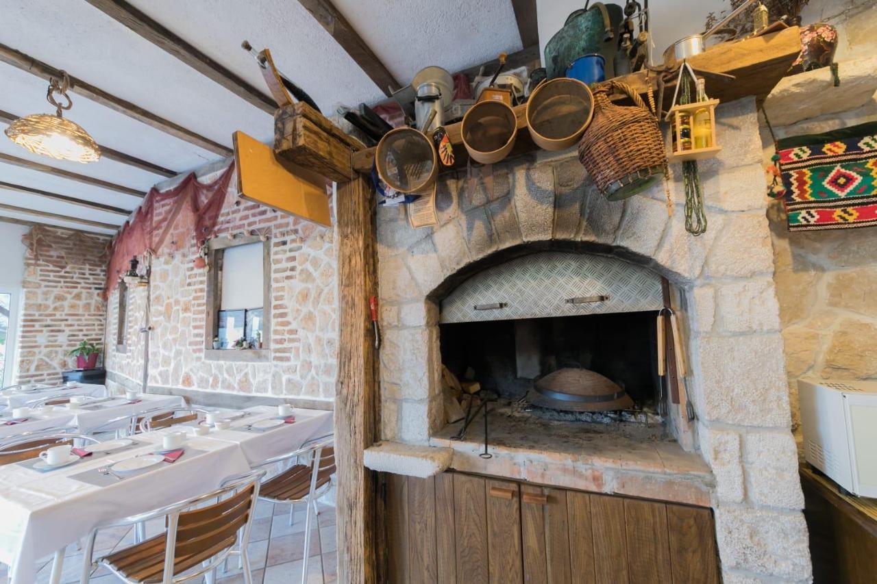 Mb Bed&Breakfast Паг Екстериор снимка
