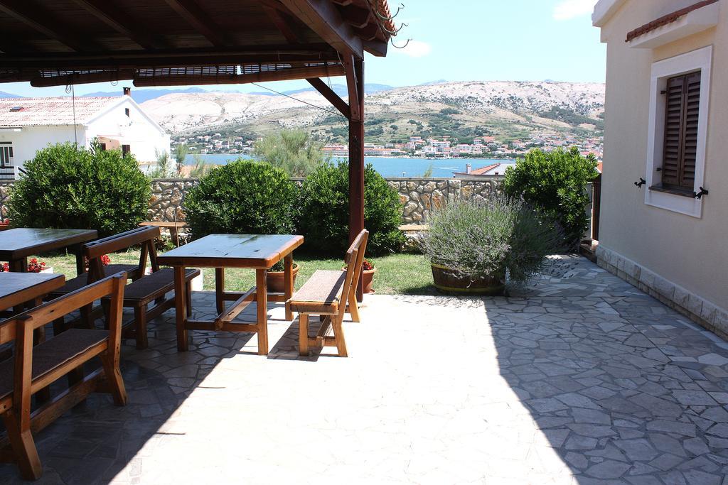 Mb Bed&Breakfast Паг Екстериор снимка