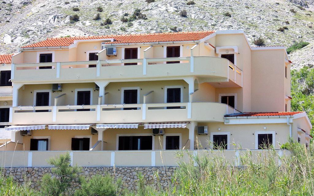 Mb Bed&Breakfast Паг Екстериор снимка