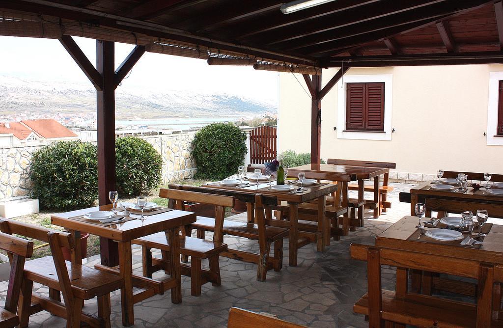 Mb Bed&Breakfast Паг Екстериор снимка