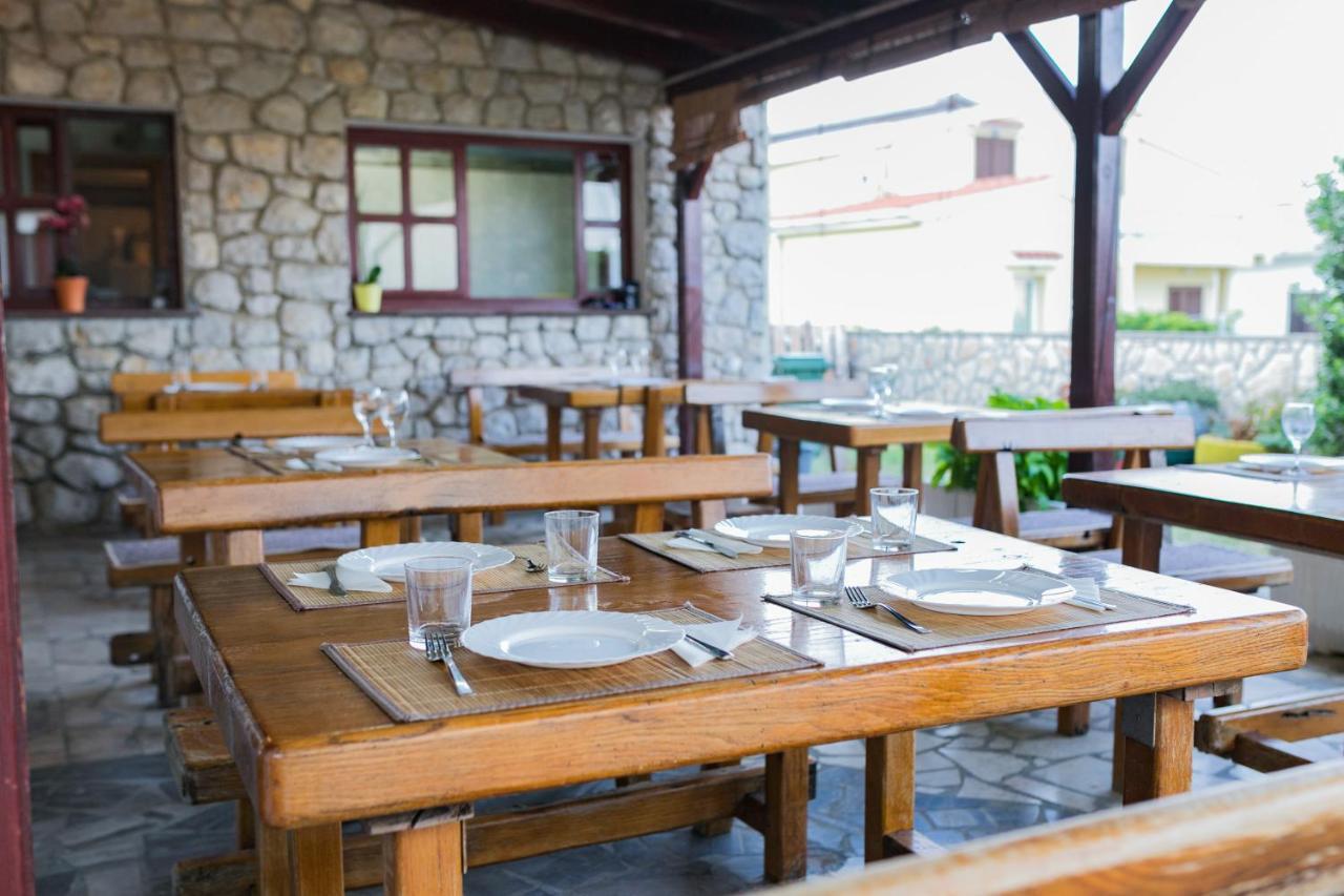 Mb Bed&Breakfast Паг Екстериор снимка