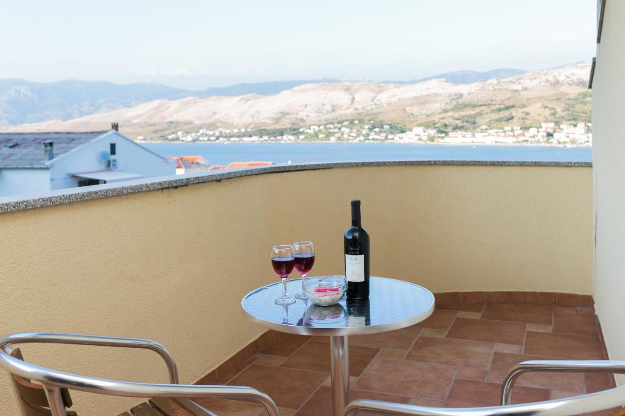 Mb Bed&Breakfast Паг Екстериор снимка